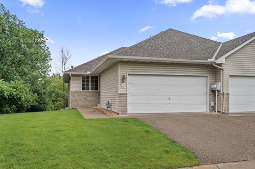 apt-4-5570 Nathan Ln N, Plymouth, MN, 55442-3266 | Card Image