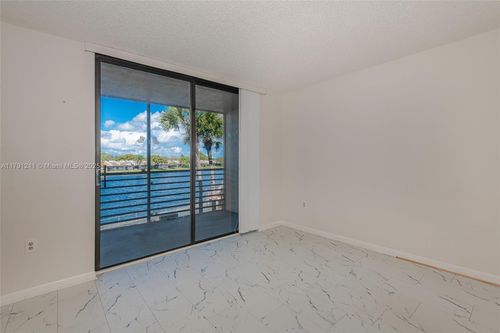 apt-208-1100 Colony Point Cir, Pembroke Pines, FL, 33026-2925 | Card Image