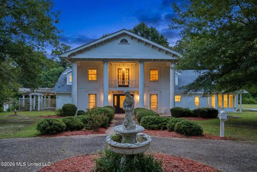 84 Lynn Ray Rd, Petal, MS, 39465-9317 | Card Image