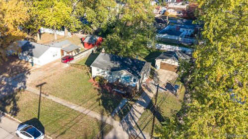 31450 Avondale St, Westland, MI, 48186-4902 | Card Image