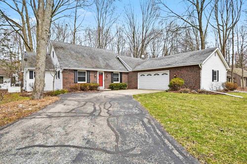 12788 Basell Dr, Hemlock, MI, 48626-7402 | Card Image