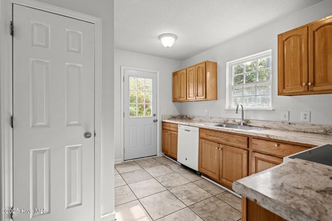 3909 Wilshire Blvd, House other with 4 bedrooms, 3 bathrooms and null parking in Wilmington NC | Image 20