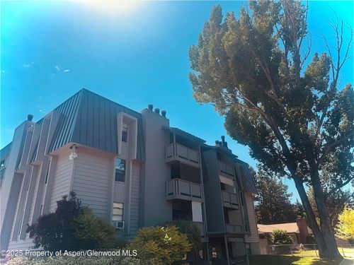 209-1527 Blake Ave, Glenwood Springs, CO, 81601-3963 | Card Image