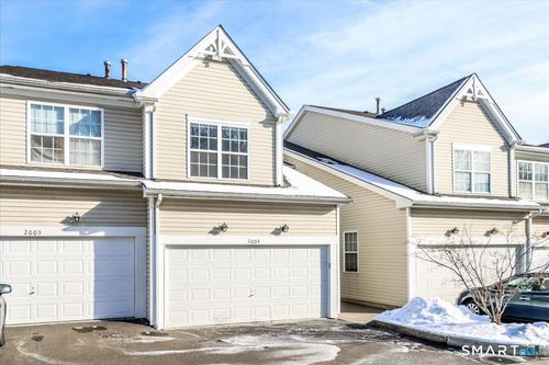 2004-2004 Eaton Ct, Danbury, CT, 06811-4057 | Card Image