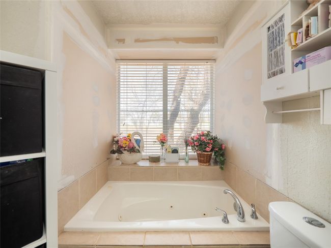 557 Riddle Rd, House other with 7 bedrooms, 4 bathrooms and null parking in Cedar Creek TX | Image 14