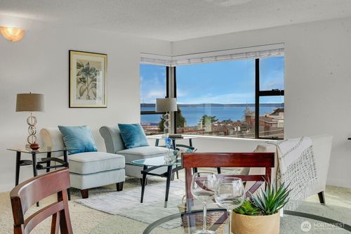501-912 3rd Ave W, Seattle, WA, 98119-3777 | Card Image