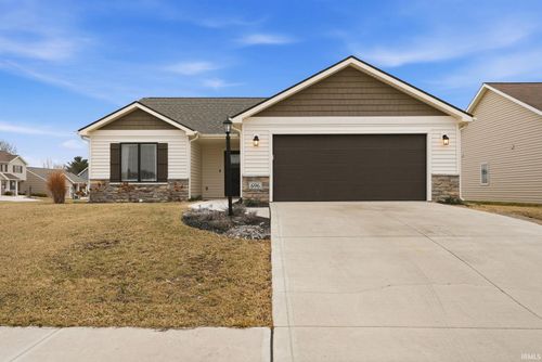 696 Eli Run Ct, Angola, IN, 46703-0040 | Card Image