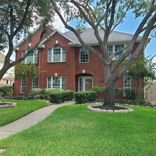 611 Woodcastle Bnd, Houston, TX, 77094-1147 | Card Image