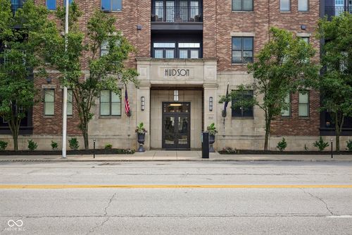 223-355 E Ohio St, Indianapolis, IN, 46204-2176 | Card Image