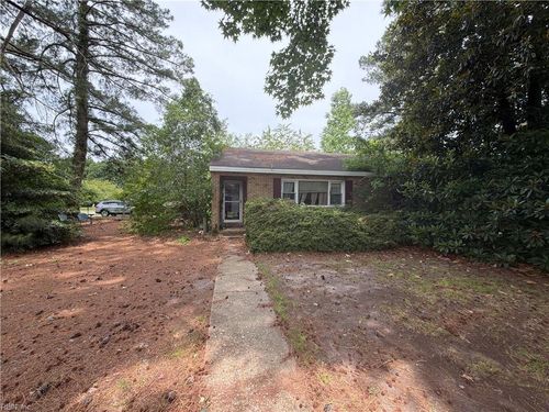 864 E Sparrow Rd, Virginia Beach, VA, 23464-1646 | Card Image