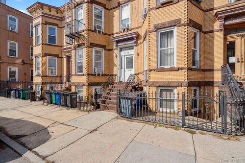 6439 74th Ave, Glendale, NY, 11385-6146 | Card Image