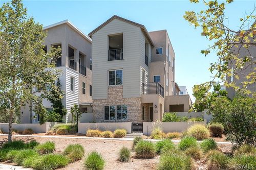 148 Perspective, Irvine, CA, 92618-1369 | Card Image