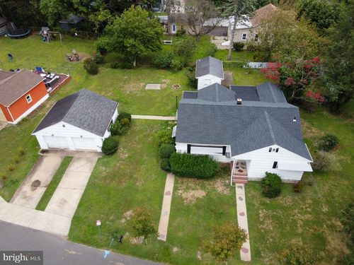 520 Vetterlein Ave, Hamilton, NJ, 08619-2359 | Card Image