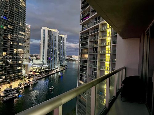 1715-475 Brickell Ave, Miami, FL, 33131-2523 | Card Image