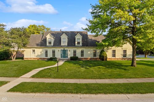 330 Wellington Parkway, Noblesville, IN, 46060 | Card Image