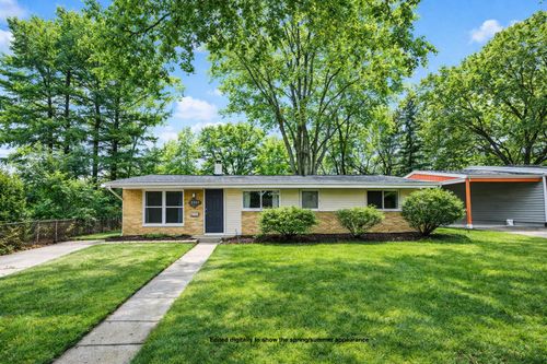 2840 Canterbury Rd, Ann Arbor, MI, 48104-5021 | Card Image