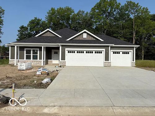 824 S Hoke Ave, Frankfort, IN, 46041-3082 | Card Image