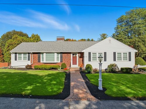 15 Belmont Rd, Wakefield, MA, 01880-3603 | Card Image