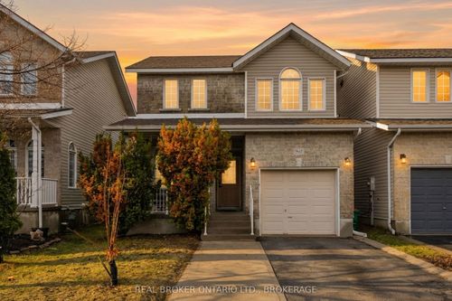 942 Bluffwood Avenue, Kingston, ON, K7K7K5 | Card Image