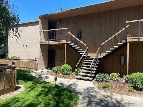 apt-140-2900 Andre Ln, Turlock, CA, 95382-1054 | Card Image