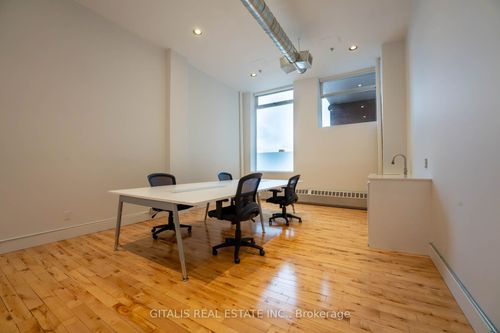 211b-219 Dufferin St, Toronto, ON, M6K3J1 | Card Image
