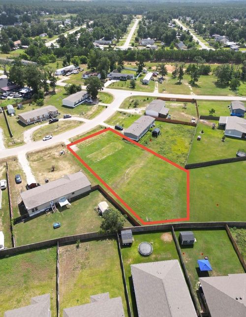 511 Ashlawn Dr, Conroe, TX, 77303-2386 | Card Image