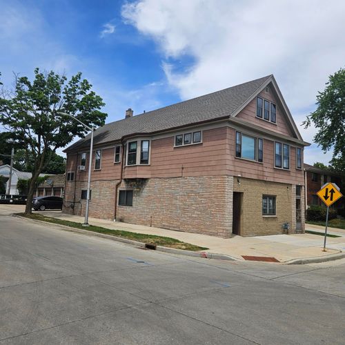 1229 S 62nd St, WEST ALLIS, WI, 53214 | Card Image