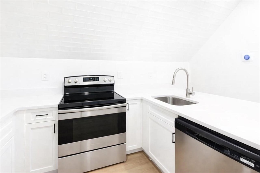 Residential Lease in Boston 3