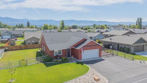 144 Farm Land Ln, Corvallis, MT, 59828-2502 | Card Image