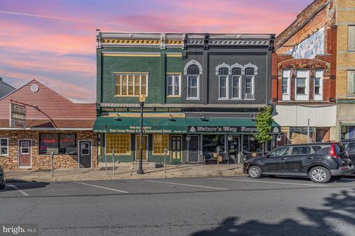 30 S Main St, Shenandoah, PA, 17976-2331 | Card Image