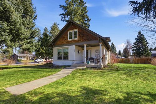 820 N Vernon Ave, Deer Park, WA, 99006-8253 | Card Image