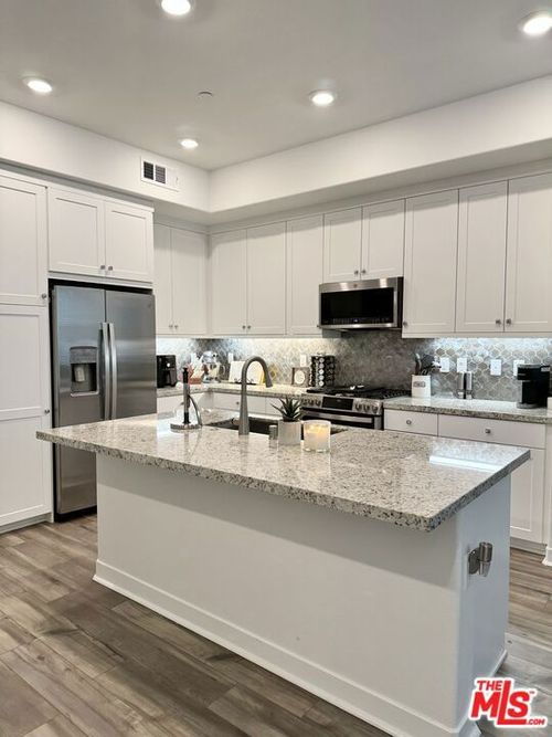unit-203-26976 Prospector Rd, Valencia, CA, 91381-2153 | Card Image