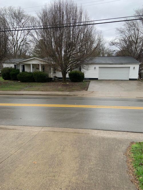 948 N Main St, Barbourville, KY, 40906-1620 | Card Image