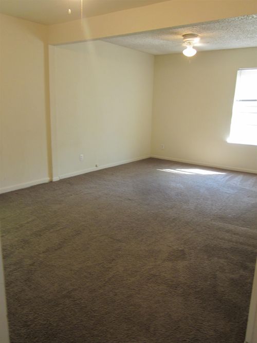 505 Lamon St, Burnet, TX, 78611-2611 | Card Image