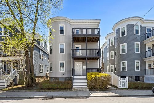 51 King St, Boston, MA, 02122-2286 | Card Image