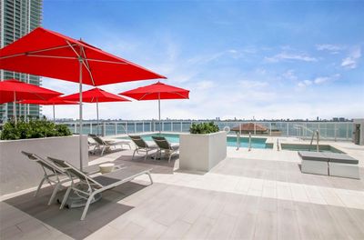 803 - 601 Ne 27th St, Condo with 1 bedrooms, 1 bathrooms and null parking in Miami FL | Image 2