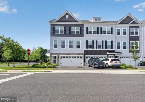 30 Autumn Park Dr, MEDFORD, NJ, 08055-3038 | Card Image
