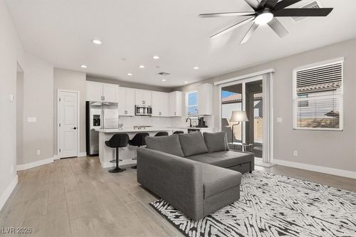 4536 Anspach St, North Las Vegas, NV, 89031-2249 | Card Image