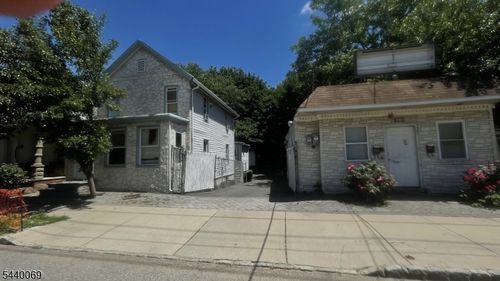 318 Cortlandt St, Belleville, NJ, 07109-3202 | Card Image
