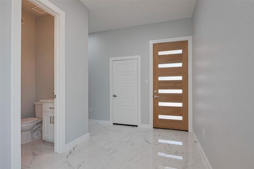 8636 Allwood St, Houston, TX, 77016-5904 | Card Image