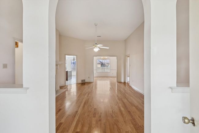 8294 Whispering View Dr, House other with 3 bedrooms, 2 bathrooms and null parking in Memphis TN | Image 5