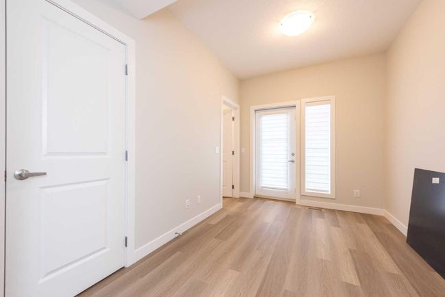 811 Sage Hill Grove Nw, Home with 3 bedrooms, 3 bathrooms and 2 parking in Calgary AB | Image 4