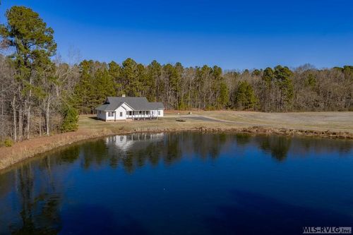 7955 Liberty Rd, Dolphin, VA, 23843-2317 | Card Image