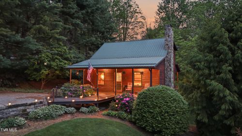 538 Burbank Rd, Roan Mountain, TN, 37687-3515 | Card Image