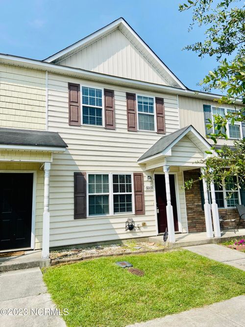 6009 Grandeur Ave, Jacksonville, NC, 28546-7243 | Card Image