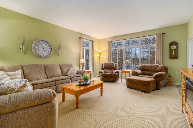 Family Room | Image 6
