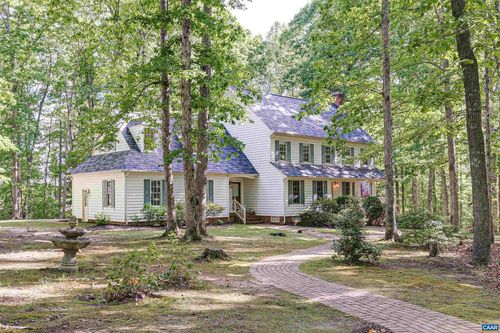 2047 Alldever Dr, Maidens, VA, 23102-2232 | Card Image