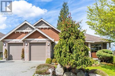 2240 Leighton Rd, House other with 5 bedrooms, 3 bathrooms and 2 parking in Nanaimo BC | Image 1