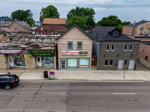 {{alt}} | Card Image