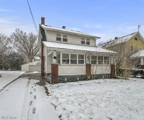 32 Como St, Struthers, OH, 44471-1601 | Card Image